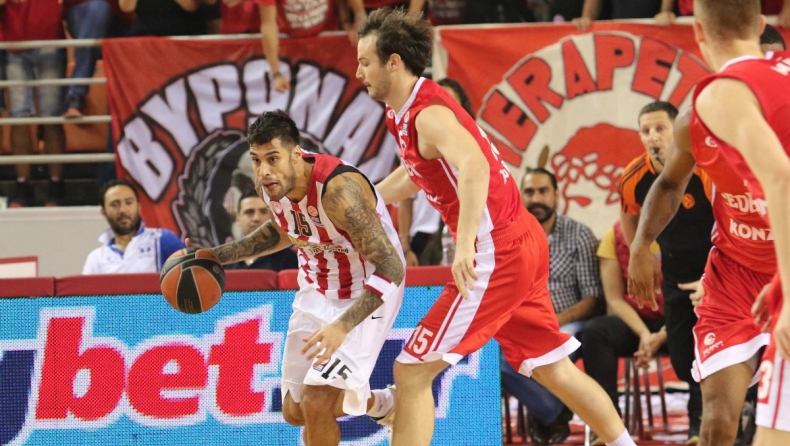 Ολυμπιακός - Τσεντεβίτα 76-61 (pics&vid)