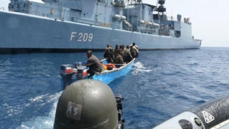 «Επιχείρηση Σοφία» από Κομισιόν για πλοία με μετανάστες στη Μεσόγειο
