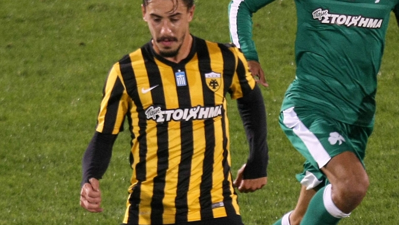 AEK: Δίνουν 2 εκατομμύρια για τον Σιμόες!