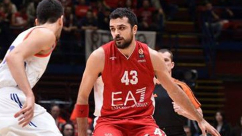 Αρμάνι Τζινς Μιλάνο - Λιμόζ 69-77 (pic)