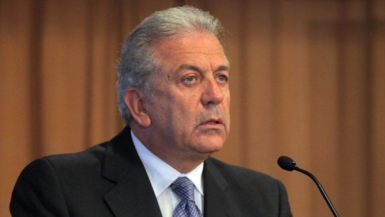Collapse of Schengen spells 'beginning of the end' for EU, Avramopoulos warns