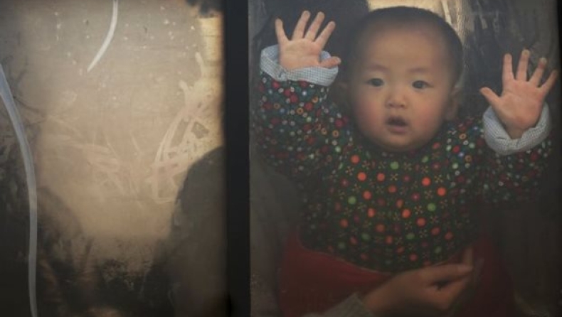 Κίνα: 13 εκατομμύρια παιδιά χωρίς ταυτότητα αποκτούν δικαιώματα