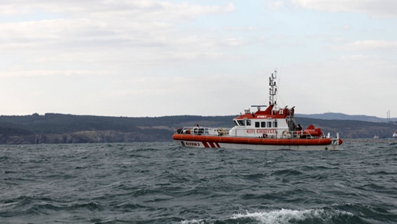 Η Τουρκία δεν αφήνει τα ρωσικά πλοία να περάσουν τον Βόσπορο (vid)