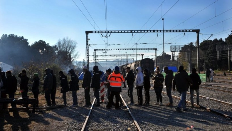 Frontex: Η Ελλάδα πρέπει να κάνει πιο συστηματικά απελάσεις μεταναστών