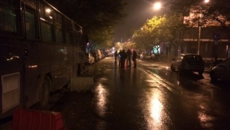 Θεσσαλονίκη: Κουκουλοφόροι πέταξαν μολότοφ στο Tουρκικό προξενείο