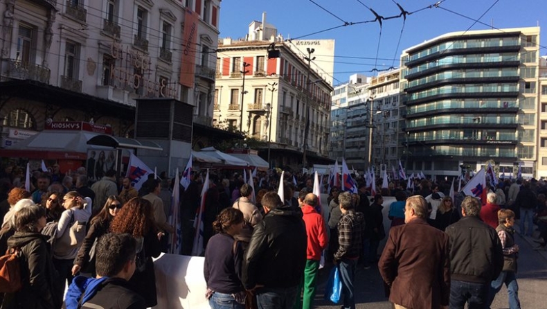 20.000 διαδήλωσαν στο κέντρο της Αθήνας κατά των μέτρων της κυβέρνησης (vids&pics)