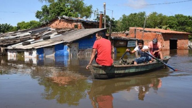 Περισσότεροι από 100.000 άνθρωποι άστεγοι από πλημμύρες στη Λατινική Αμερική