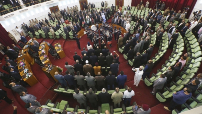 Συνάντηση των δύο πολιτικών εξουσιών στη Λιβύη για να δοθεί τέλος στον εμφύλιο