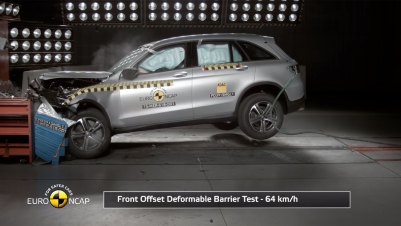 Νέα και ασφαλής η Mercedes GLC (video)