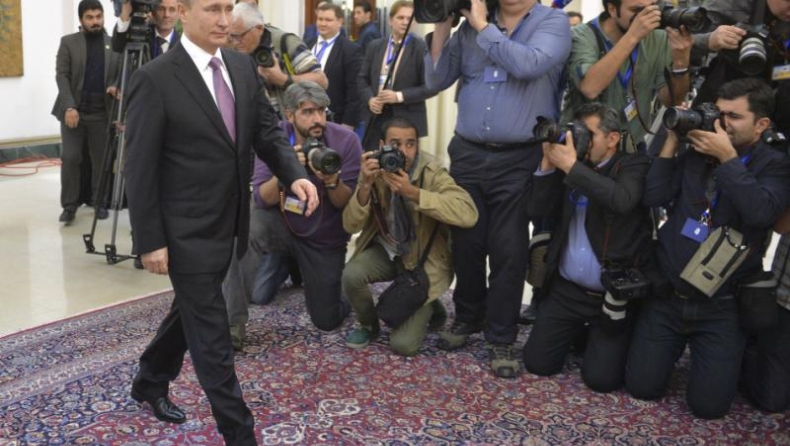 Το μυστηριώδες βάδισμα του Βλάντιμιρ Πούτιν – Ποιά η σχέση της ΚGB (pics&vid)