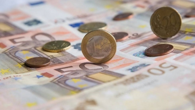 Με «τρύπα» 2,2 δις. ευρώ έκλεισε το 2015