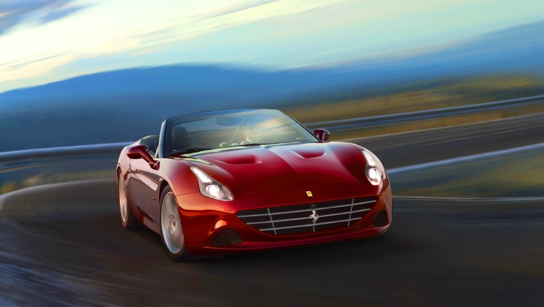 «Σκληραίνει» η Ferrari California T
