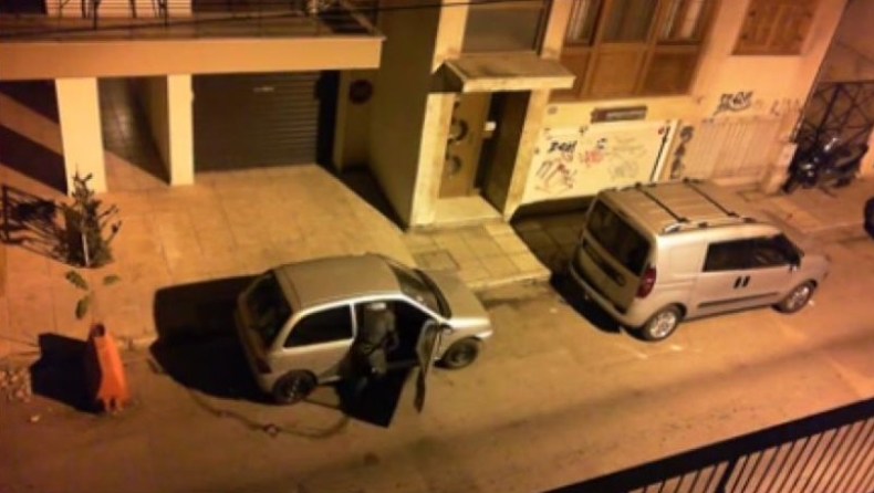 Θεσσαλονίκη: Η κάμερα τους «έπιασε» να κλέβουν αυτοκίνητα (vid)