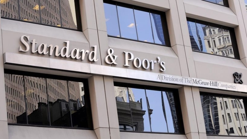«Παράθυρο» για αναβάθμιση αφήνει ο οίκος Standard & Poor's