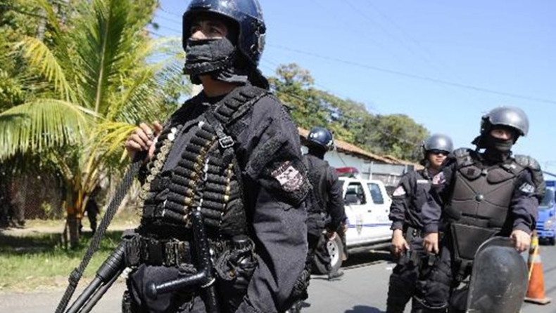 Ελ Σαλβαδόρ: Μέλη συμμορίας εκτέλεσαν πολίτες μέσα στο σπίτι τους