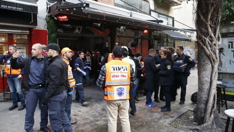 Τελ Αβίβ: Τουλάχιστον δύο νεκροί και εφτά τραυματίες από πυρά αγνώστου σε παμπ (vids)