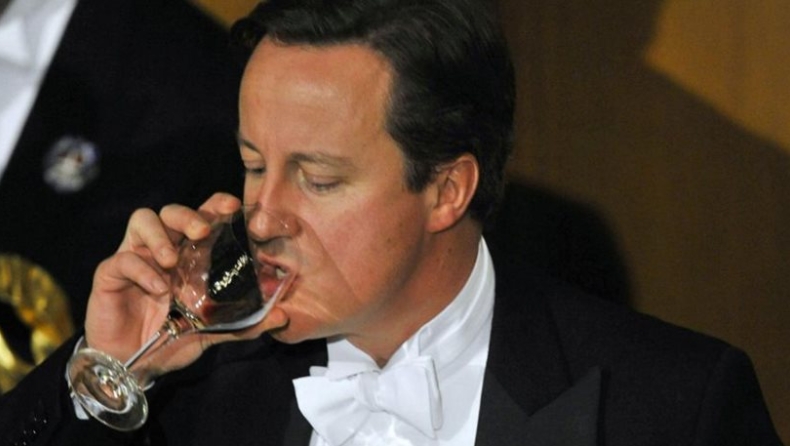 Σάλος στην Βρετανία: Ο Κάμερον κέρδισε 500.000 λίρες από ενοίκια όσο είναι πρωθυπουργός