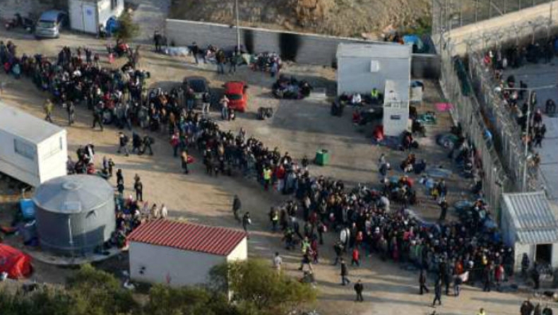 Μουζάλας: Δύο στρατόπεδα για μετανάστες σε Αθήνα και Θεσσαλονίκη