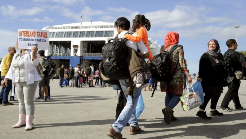 Πάνω από 2.500 μετανάστες έφτασαν στον Πειραιά