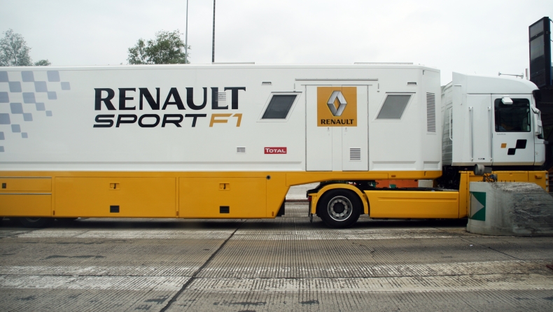 Πέρασε τα κρας τεστ και η Renault