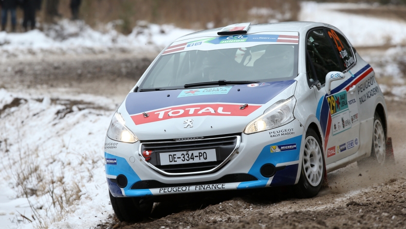 Τα Peugeot 208 R2 έφτασαν τα 208