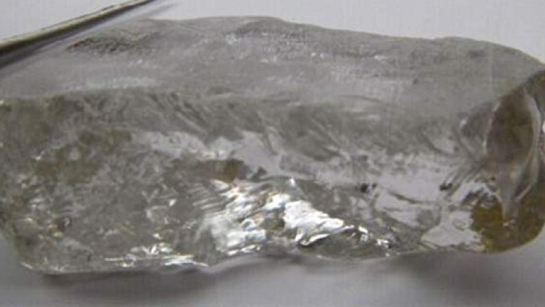 Διαμάντι 404 καρατίων βρέθηκε στην Αγκόλα -Κοστίζει 13 εκατ. δολάρια (pics)