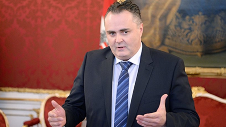 «Θα είχα προσκαλέσει την Ελλάδα στη Διάσκεψη της Βιέννης», λέει ο Αυστριακός υπουργός Άμυνας