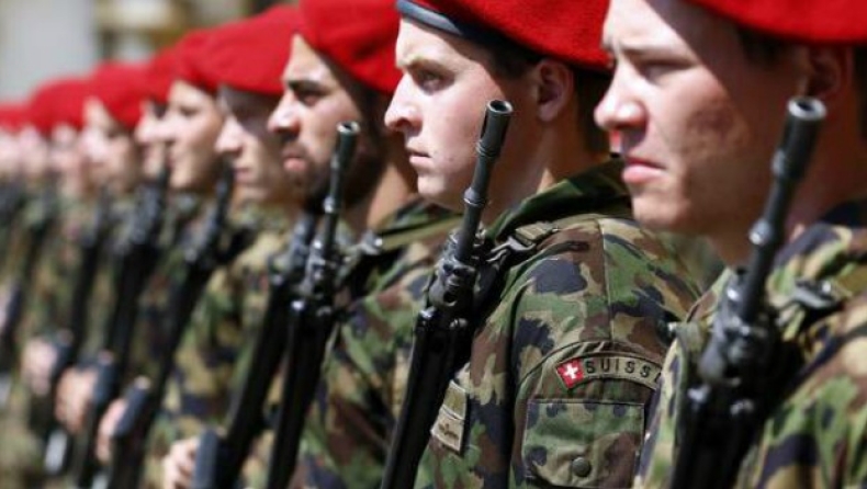 Ελβετοί στρατιώτες ξέχασαν 18 όπλα σε δημόσια τρένα μέσα σε 9 μήνες