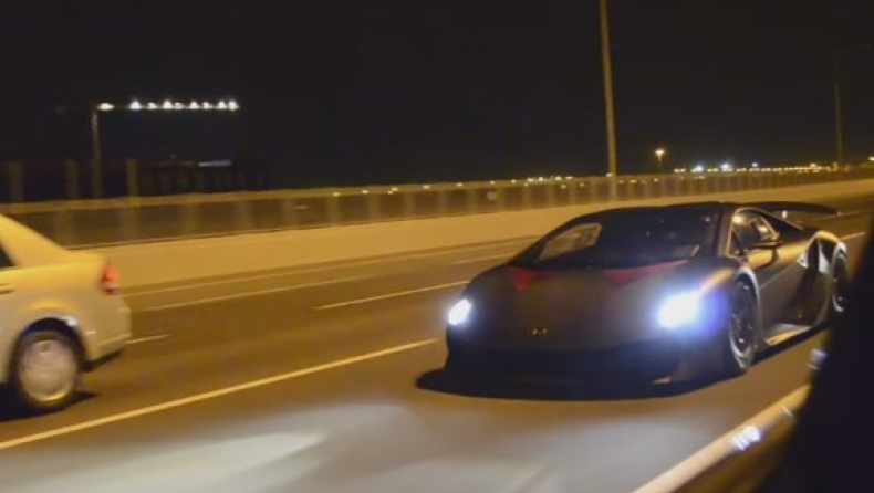 Μια Lamborghini Sesto Elemento «κολάζει» τους δρόμους (vid)