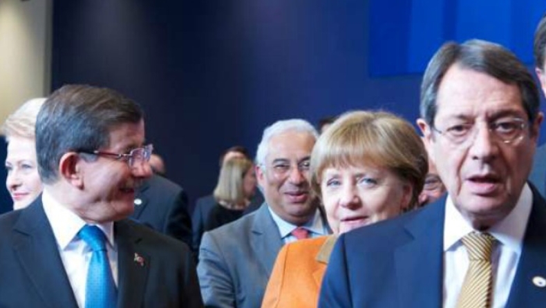 Ο Ν. Αναστασιάδης απειλεί με «βέτο» τη συμφωνία ΕΕ-Τουρκίας για το προσφυγικό (pics)