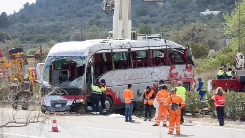 Τραγωδία στην Ισπανία: Ο οδηγός του λεωφορείου φαίνεται ότι αποκοιμήθηκε