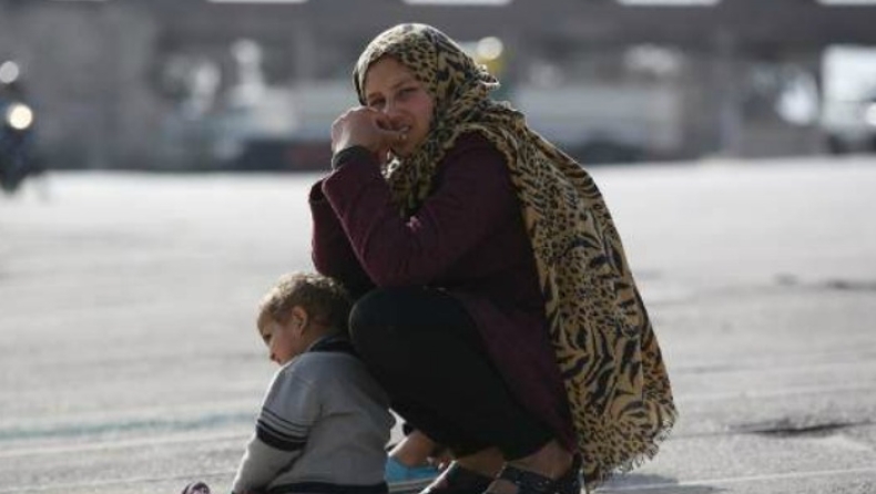 4.500 πρόσφυγες εγκλωβισμένοι στο λιμάνι του Πειραιά (pics)