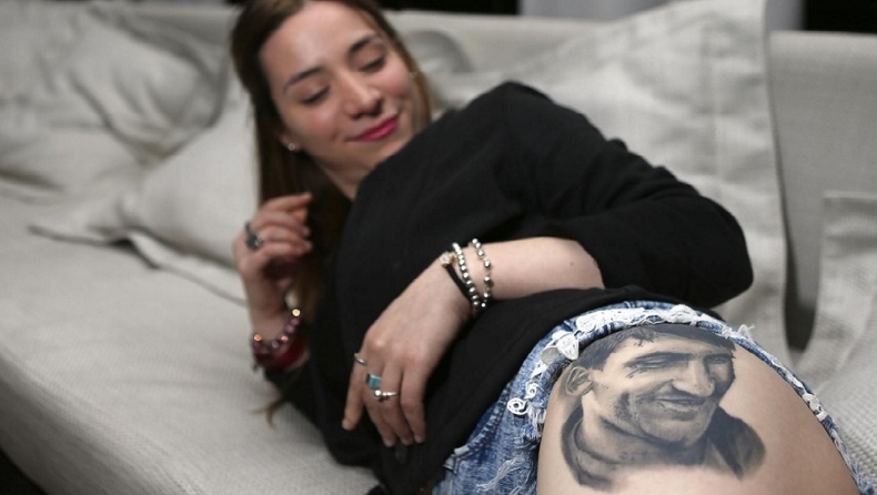Συνάντησε τον Μέσι η κοπέλα που τον έκανε... τατουάζ στο γοφό της! (pics)
