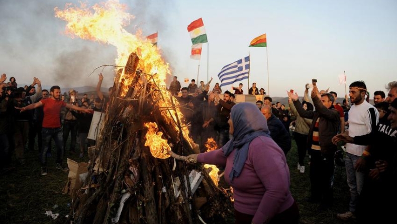 Κούρδοι από τη Συρία και το Ιράκ γιόρτασαν το Νεβρόζ στην Ειδομένη