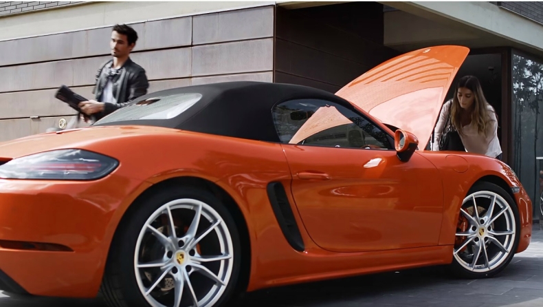 H πρακτική πλευρά της Porsche 718 Boxster (video)
