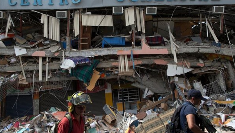 Στους 480 οι νεκροί από το σεισμός στον Ισημερινό