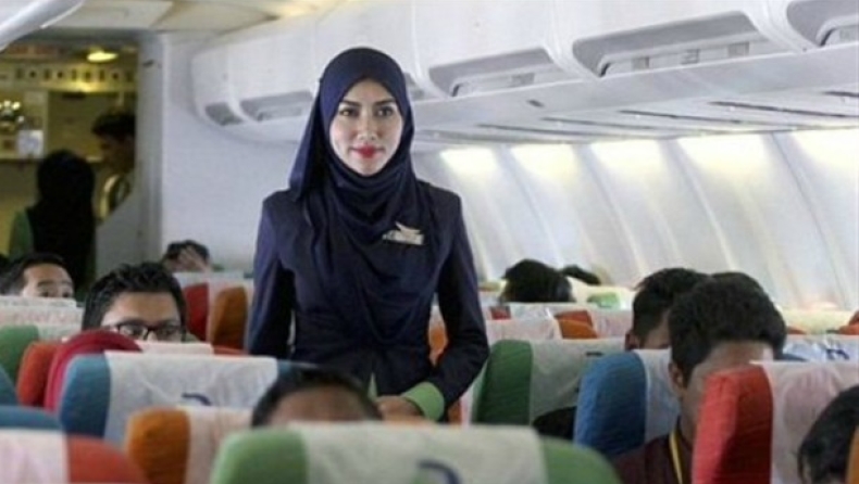 Οι αεροσυνοδοί της Air France αρνούνται να βάλουν μαντίλα όταν πηγαίνουν στο Ιράν!