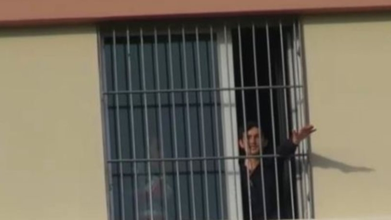 Σε φυλακή βάζουν οι Τούρκοι τους μετανάστες που επαναπροωθούνται (vid)