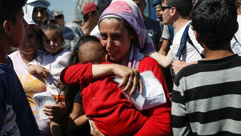 3.280 μετανάστες και πρόσφυγες στο λιμάνι του Πειραιά