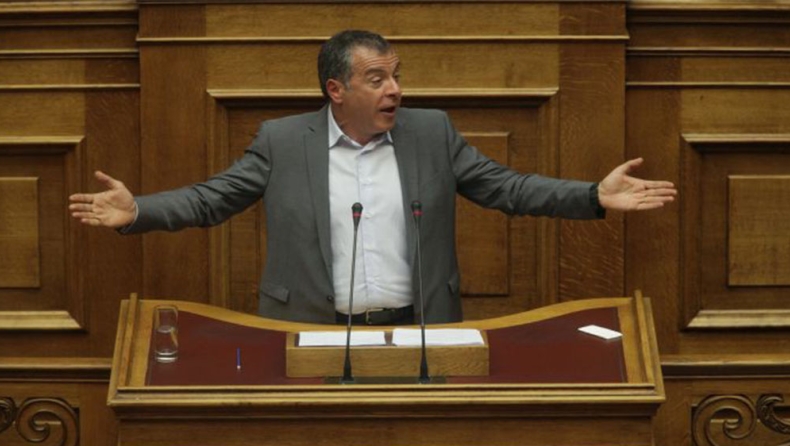 Ο Θεοδωράκης προκάλεσε ξανά τον Τσίπρα να φέρει στοιχεία στη Βουλή