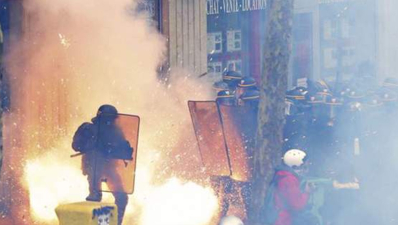 Χαμός σήμερα στο Παρίσι από τις διαδηλώσεις και τα επεισόδια (pics & vids)