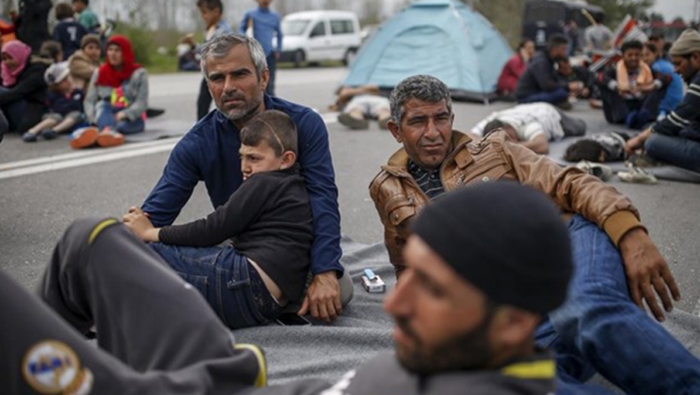 Αποχώρησαν πρόσφυγες και μετανάστες από την E.O. Θεσσαλονίκης - Ευζώνων