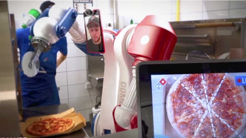 Τα ρομπότ που φτιάχνουν πίτσες και οι καλύτερες πρωταπριλιάτικες φάρσες που έγιναν σήμερα! (pics & vids)