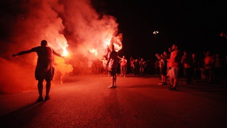 Ένταση στη Νέα Φιλαδέλφεια! (pic)