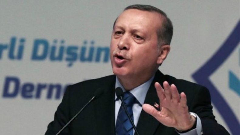 Ο Ερντογάν είπε ότι η Δύση πρέπει να νοιάζεται για τους Σύρους όσο και για τους ομοφυλόφιλους