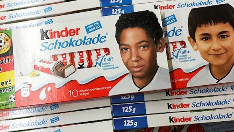 Πως η Kinder ξεφτίλισε τους ρατσιστές! (pics)