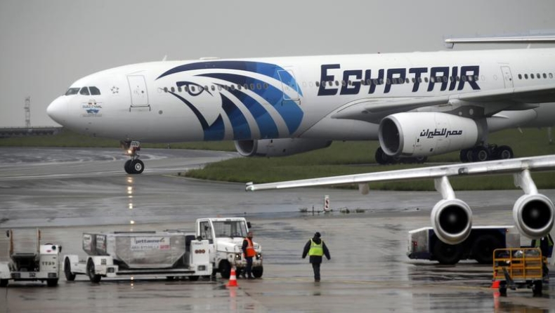 Βρέθηκαν συντρίμμια του αεροσκάφους της AgyptAir