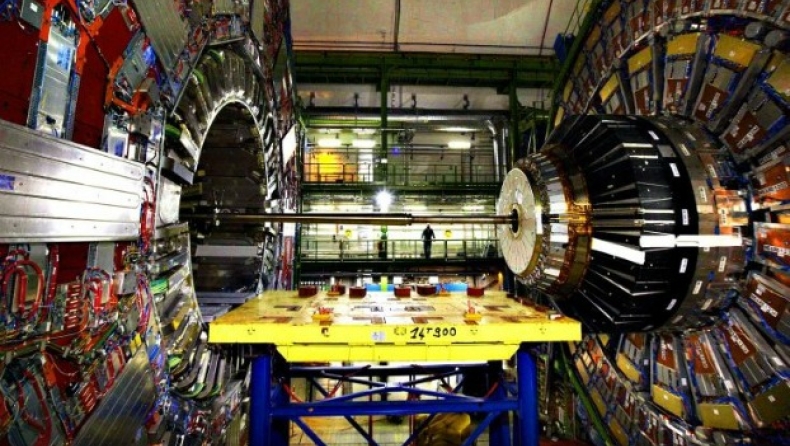 Ανοίγει ξανά ο μεγάλος επιταχυντής του CERN