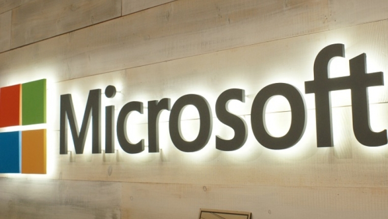 Η Microsoft αποσύρεται από τη πώληση smartphones