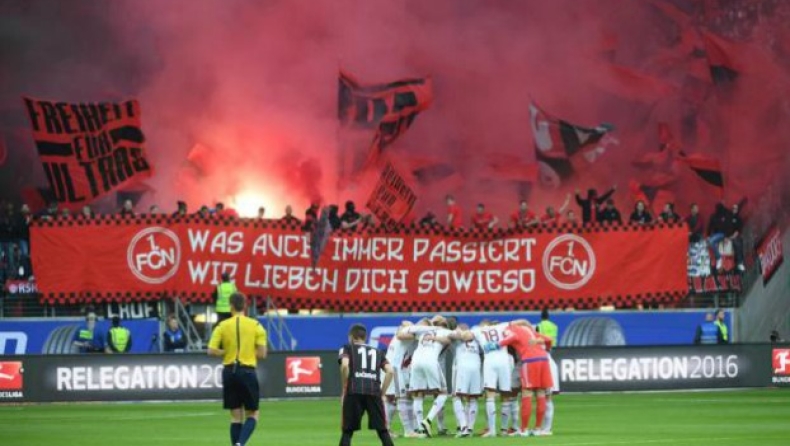 Kόντεψαν να... γκρεμίσουν την Commerzbank Arena οι φίλοι της Άιντραχτ! (vid)